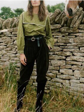 Doen Renoir Blouse Top in Chartreuse Green Cypress Calico Print in a Size XL